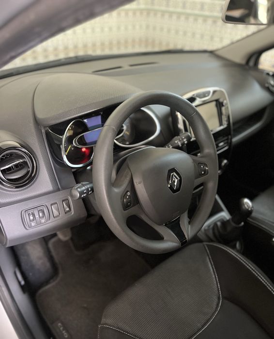 Renault Clio — fotografia 6