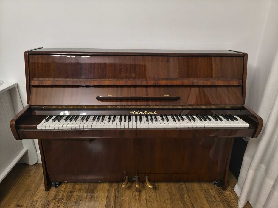 Pianino akustyczne Czajkowski, regularnie strojone A=442Hz, sprawne