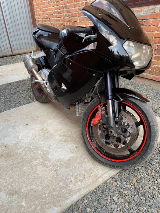 Aprillia RSV 1000 Millie