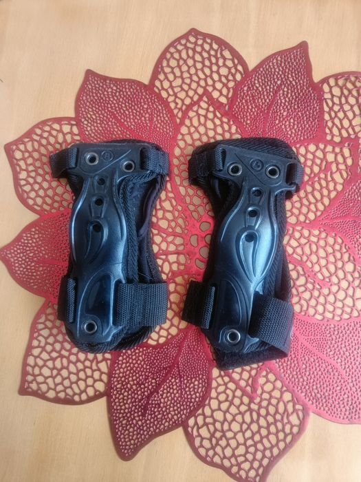 Ochraniacze na łokcie kolana i nadgarstki