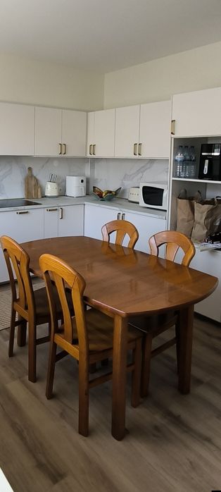 Mesa Jantar + 4 cadeiras carvalho