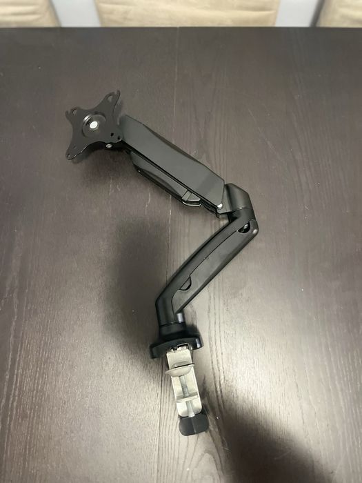 Suporte de monitor articulado