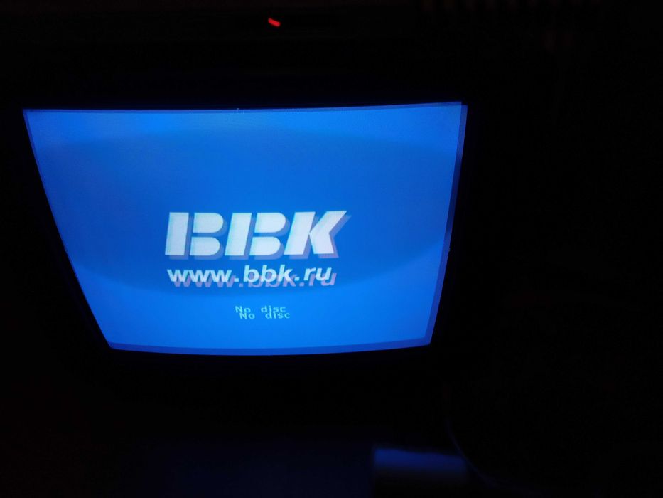 Телевизор Akai CT-G215D робочий 21 дюйм