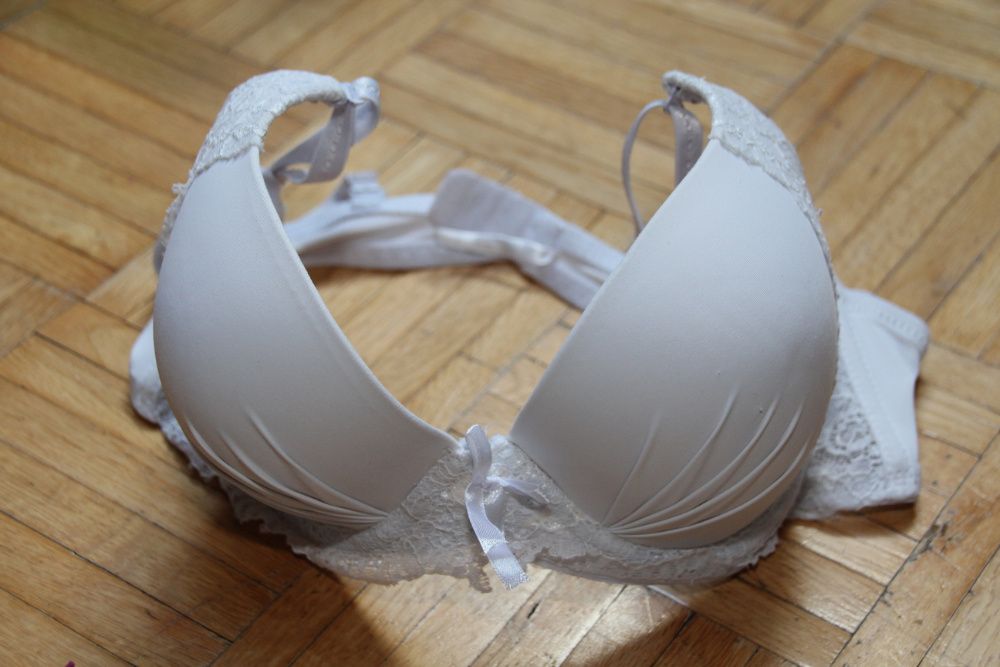 Biustonosz 75B, bialy, PushUp