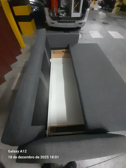 Sofá cama com gavetão Ikea
