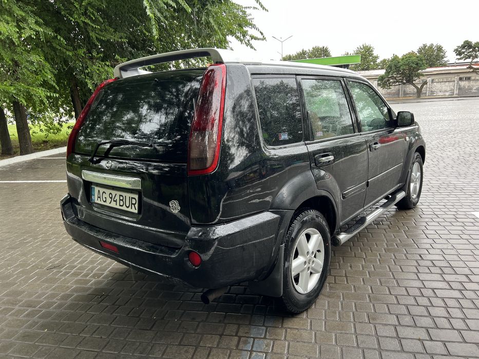 Продам Nissan X-Trail 2.2дизель в хорошем состоянии