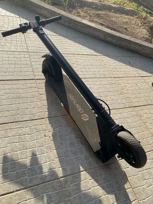 Trotinete elétrica como nova