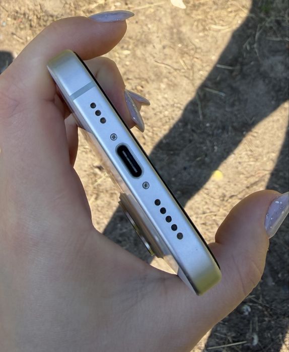 iPhone 15 128gb