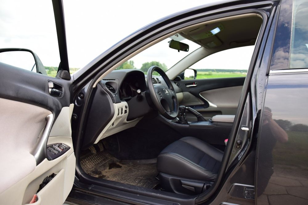 Lexus is220d   czytaj opis
