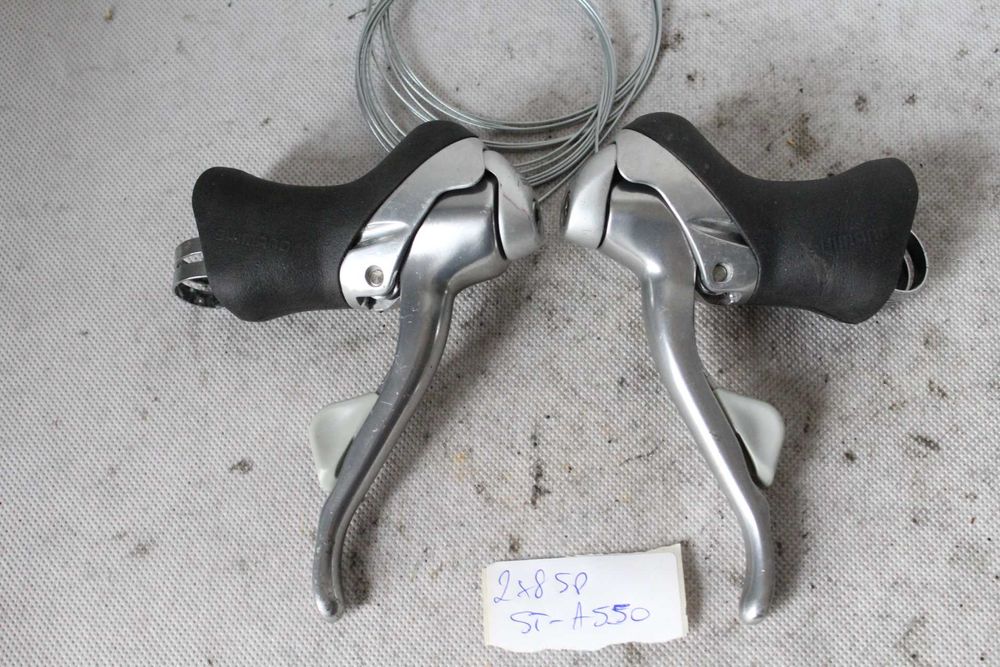 klamkomanetki szosowe shimano RX100 ST-A550 . 2x8s 8 speed era lata 90' CU1