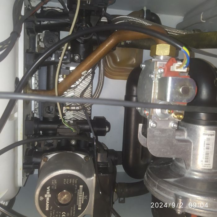 Продам котел 35 кВт.  Viessmann vitodens 100 по частинах..