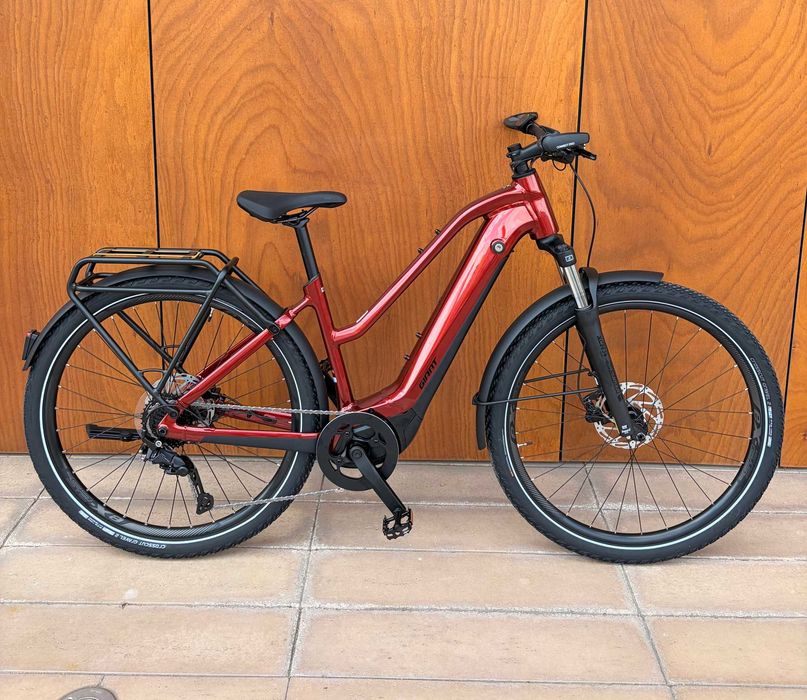 Rower Elektryczny | Trekkingowy | Giant Explore E+ 3 STA | Alivio 9 | Ambient Gloss | 2026