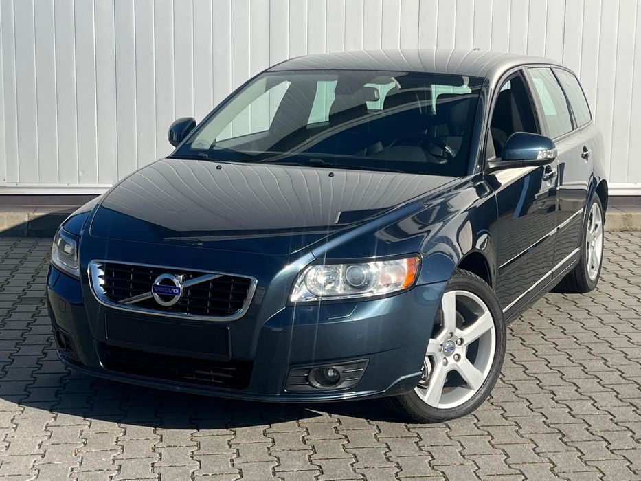 Volvo V50
