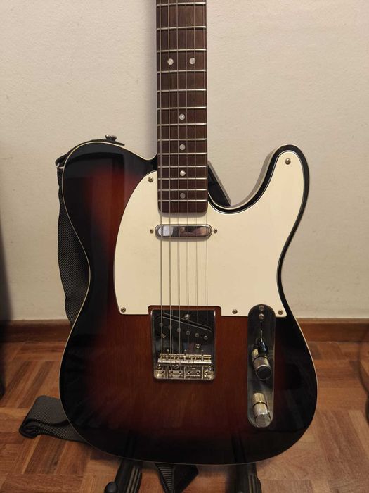 Guitarra Fender Squier 60s SB
