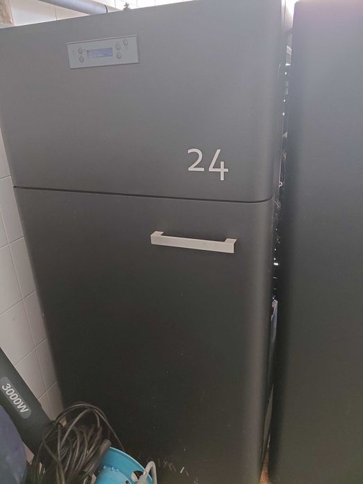 Caldeira a pellets SOLZAIMA SZM 24 kW com silo de 200 kg