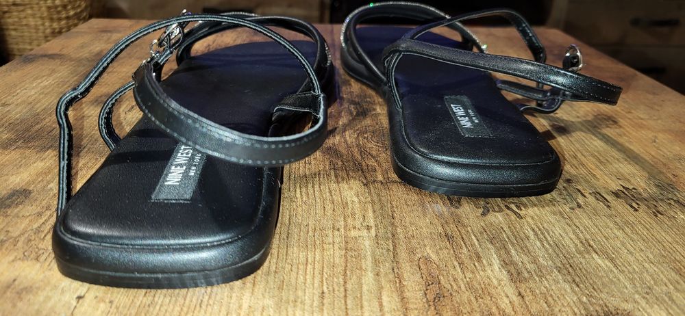 Sandały czarne z diamencikami 40