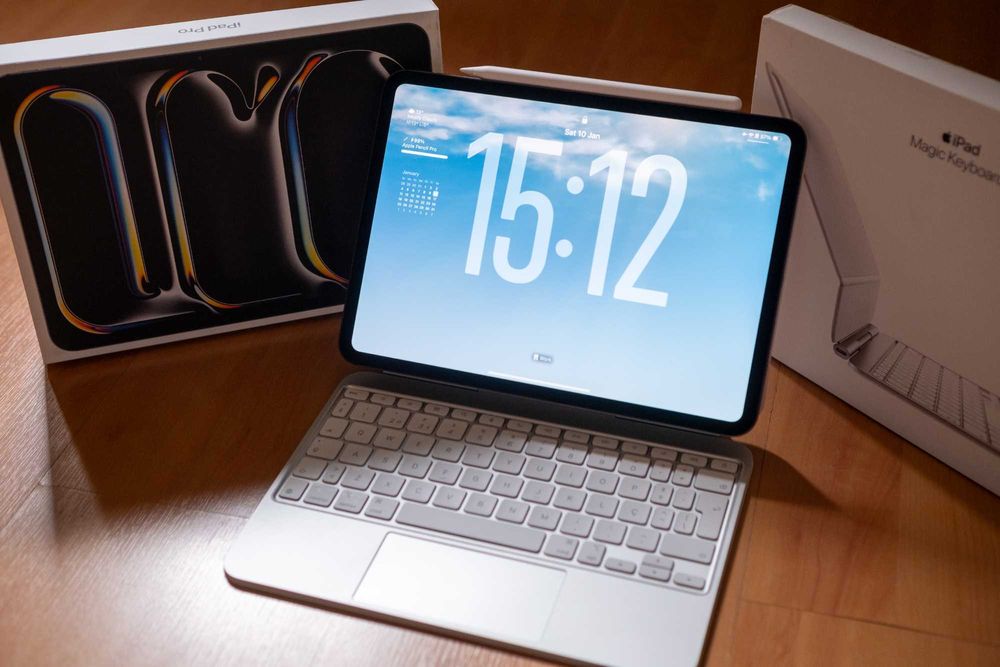 Ipad Pro 11´ M4 (Magic Keyboard + Pencil Pro) com garantia