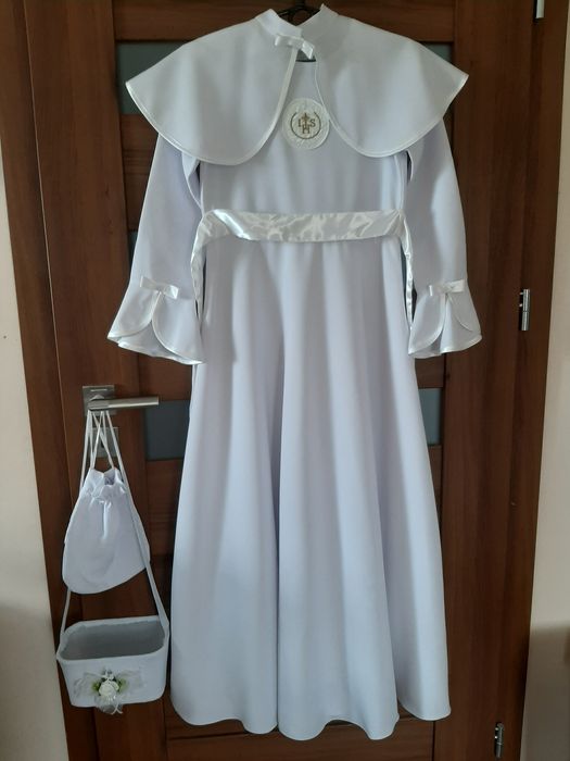 Zestaw sukienka, torebeczka I koszyczek do sypania kwiatków