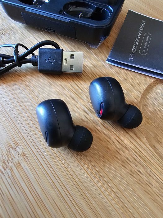 Auriculares Bluetooth com powerbank NOVOS