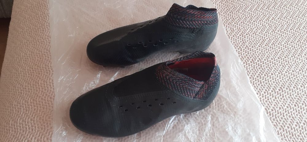 Chuteiras ADIDAS-NOVAS