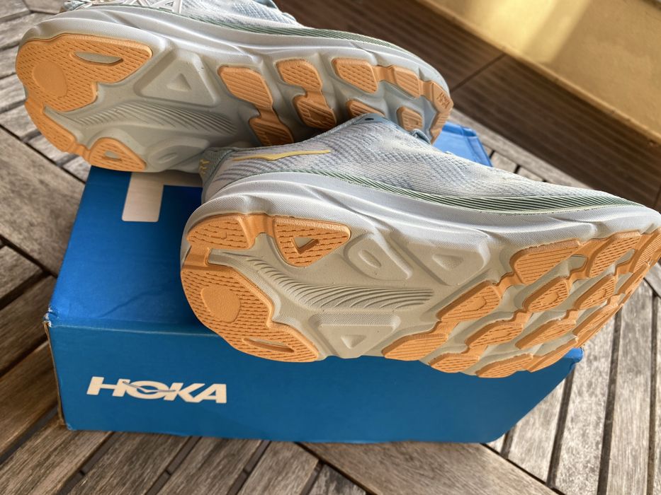 Tenis Hoka de senhora 36/37 novos