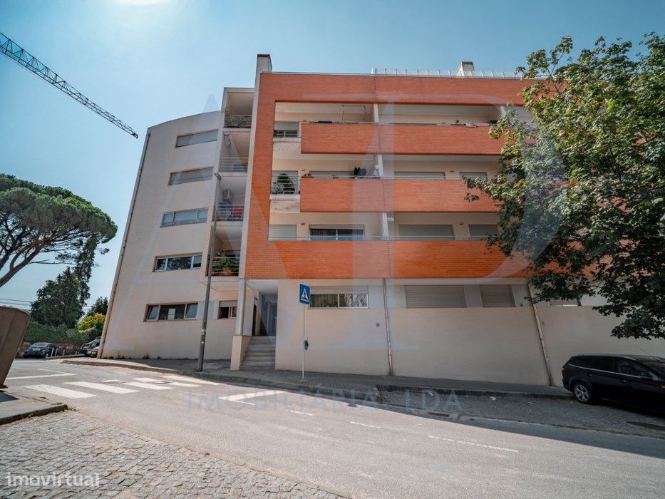 Apartamento T1 com Terraço em Fermentões
