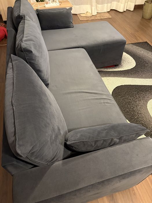Sofa com chaise longue e cama
