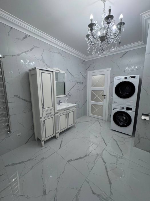 Оренда якісного котеджу з сонячними панелями