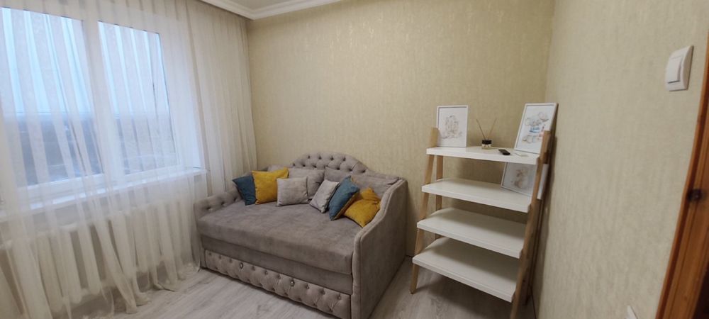 3-х кімн. Квартира вул Хотинська  кімн. окремі