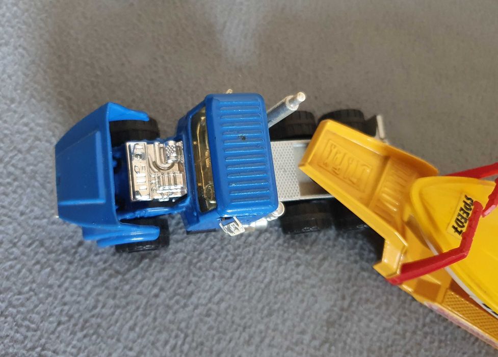 Majorette - Camião Transporte de Barco Warborg, escala 1/60 - France