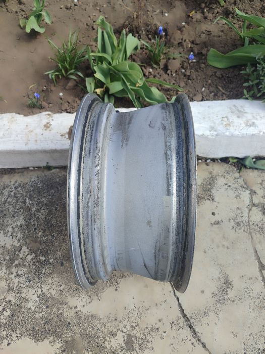 Продам 4 диска ауді