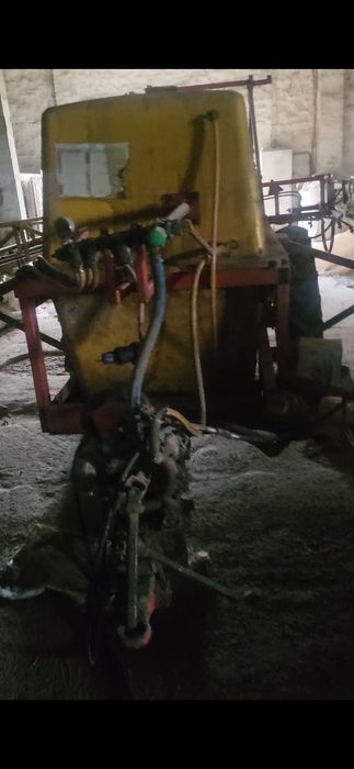 Оприскувач ОП-2000