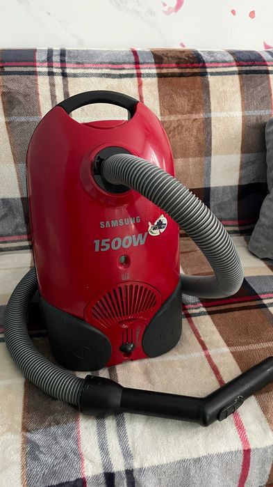 Пылесос Samsung модель МС-6025М красный / пилосос червоний