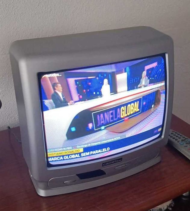 TV pequena Crown