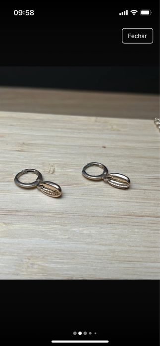 Conjunto colar e brincos com beijinhos dourados