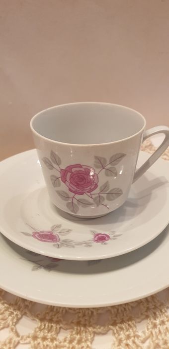 Filizanka trio - zestaw sniadaniowy Ŕoze  porcelana Kahla Konitz