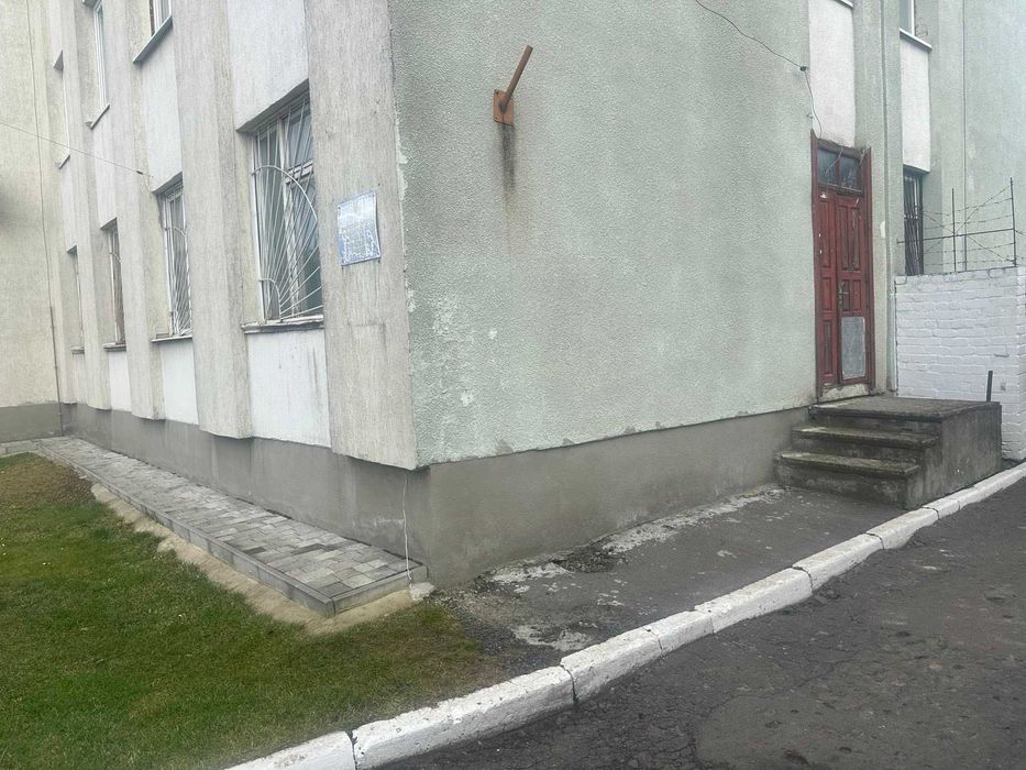 Нежитлові будівлі - м. Радивилів, Рівненська обл.