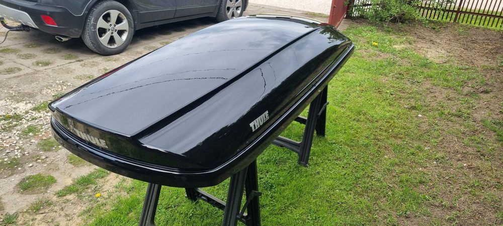 Box dachowy Thule Spirit 820 czarny połysk ładny