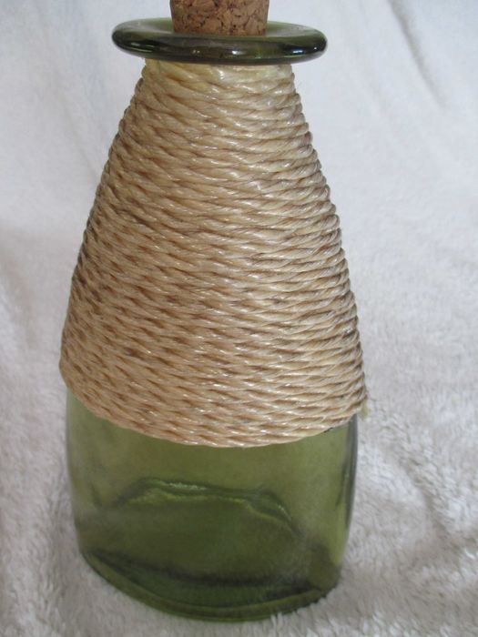 Garrafa verde decorativa