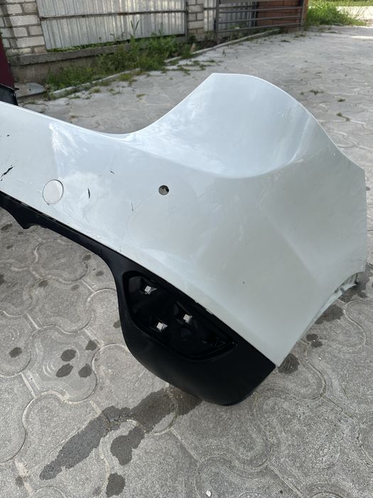 Бампер задній 7P5807421 Porsche