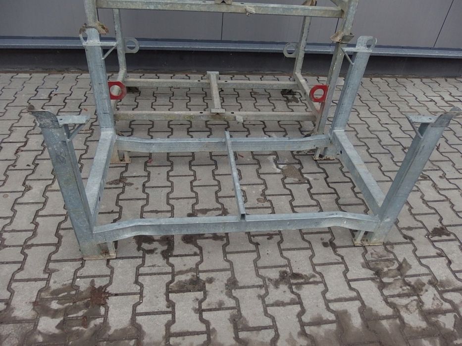 Palety, kosze na stemple doka peri hunnebeck