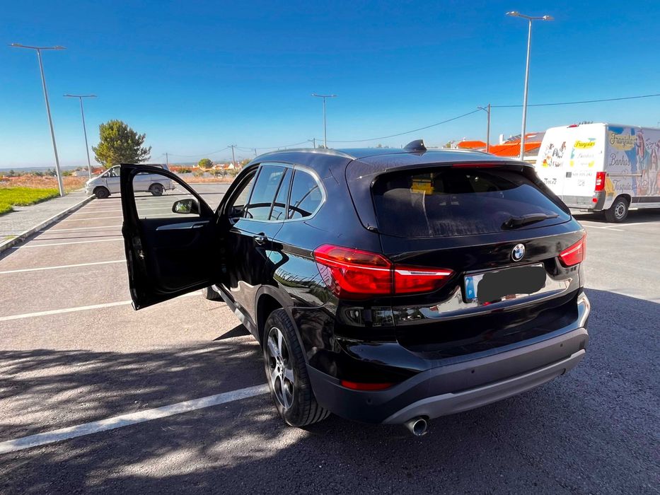 Venda viatura BMW X1 caixa automática 1.6 - 12.999€