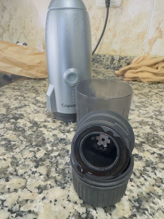 Maquina cafe portatil NESPRESSO