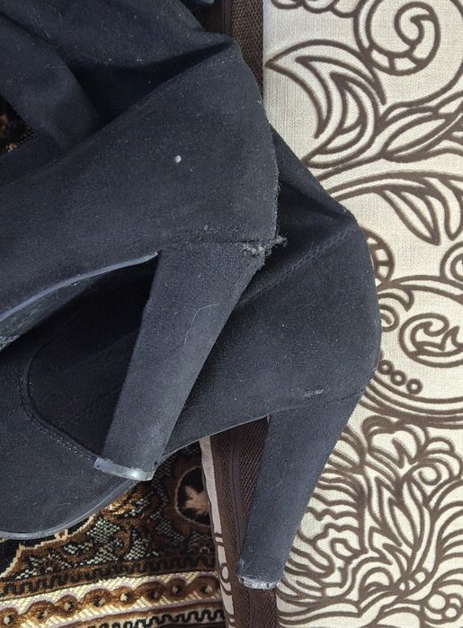 Продам ботфорти 43р