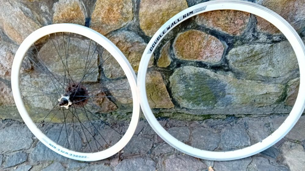 Koło i obręcz  26 cali.