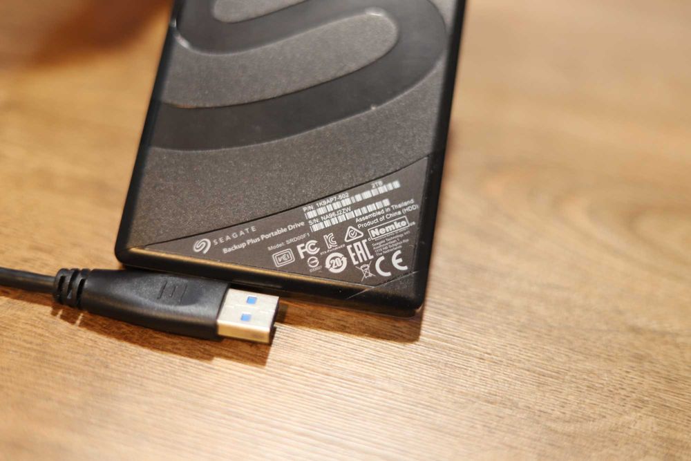 dysk przenośny seagate 2 TB backup plus portable drive seagate