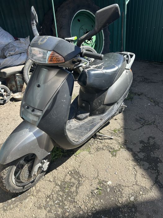 Продам скутер Honda Lead AF48
