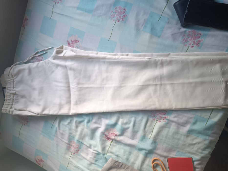 Calça marca Hugo Boss