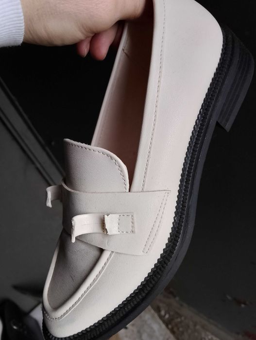 Stradivarius. Mokasyny damskie.