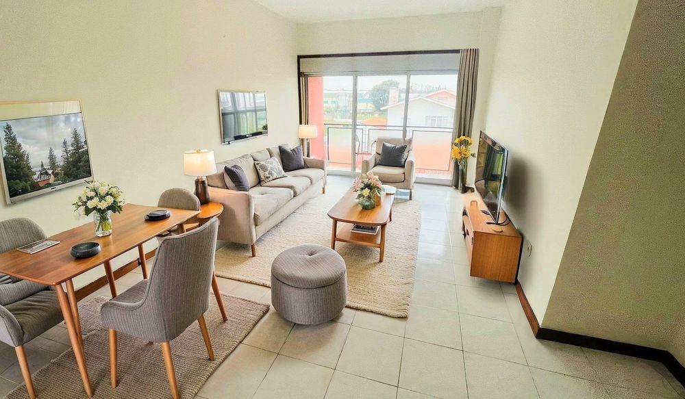 t2 Mozelos c /  120 metros quadrados /suite 2 varandas lugar de garagem